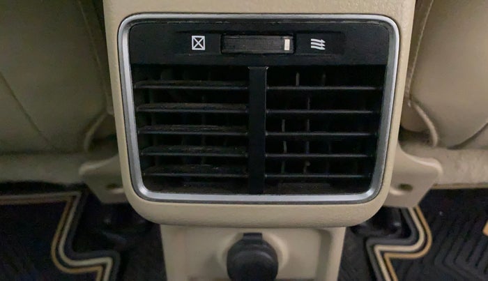 2017 Maruti Ciaz ALPHA 1.4 PETROL, Petrol, Manual, 89,068 km, Rear AC Vents