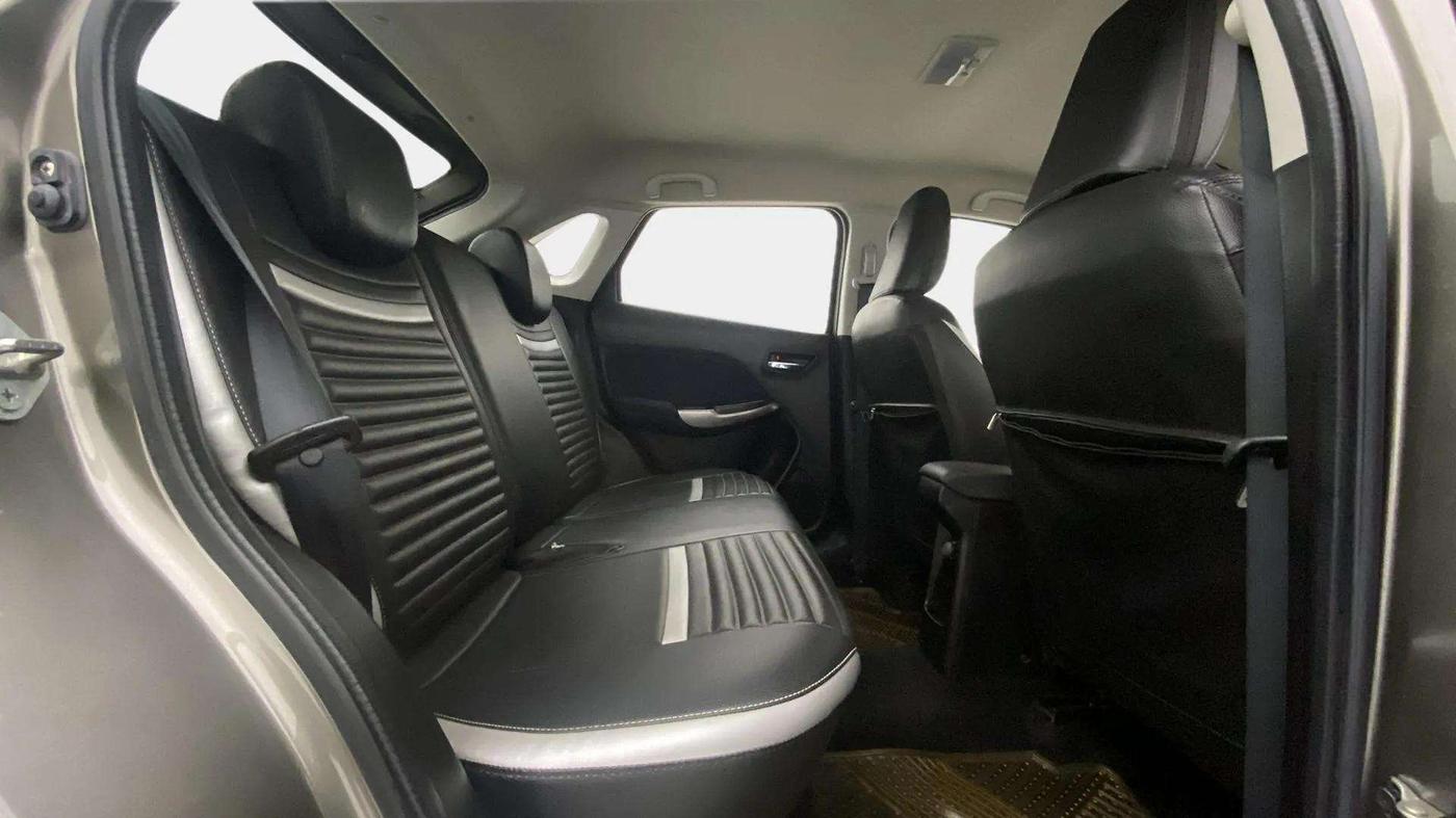 2020 Maruti Baleno ZETA PETROL 1.2, Petrol, Manual, 31,397 km, Right Side Rear Door Cabin