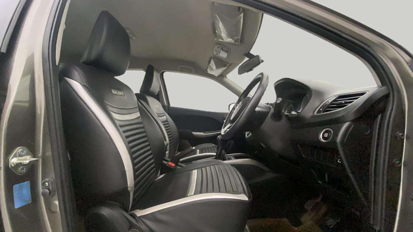 2020 Maruti Baleno ZETA PETROL 1.2, Petrol, Manual, 31,397 km, Right Side Front Door Cabin