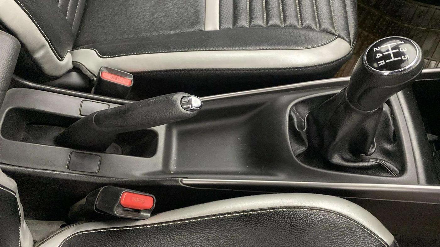 2020 Maruti Baleno ZETA PETROL 1.2, Petrol, Manual, 31,397 km, Gear Lever