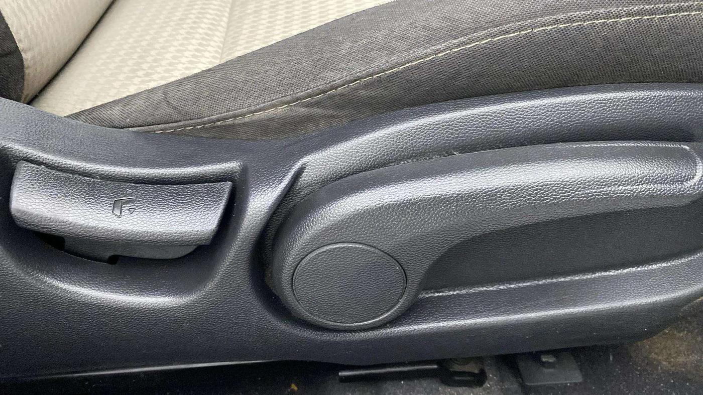 2019 Hyundai Elite i20 ASTA 1.2 (O), Petrol, Manual, 38,302 km, Driver Side Adjustment Panel