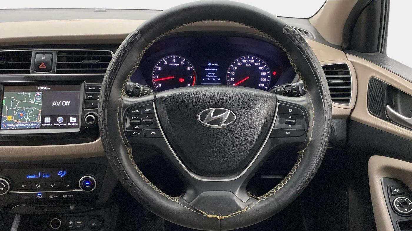 2019 Hyundai Elite i20 ASTA 1.2 (O), Petrol, Manual, 38,302 km, Steering Wheel Close Up