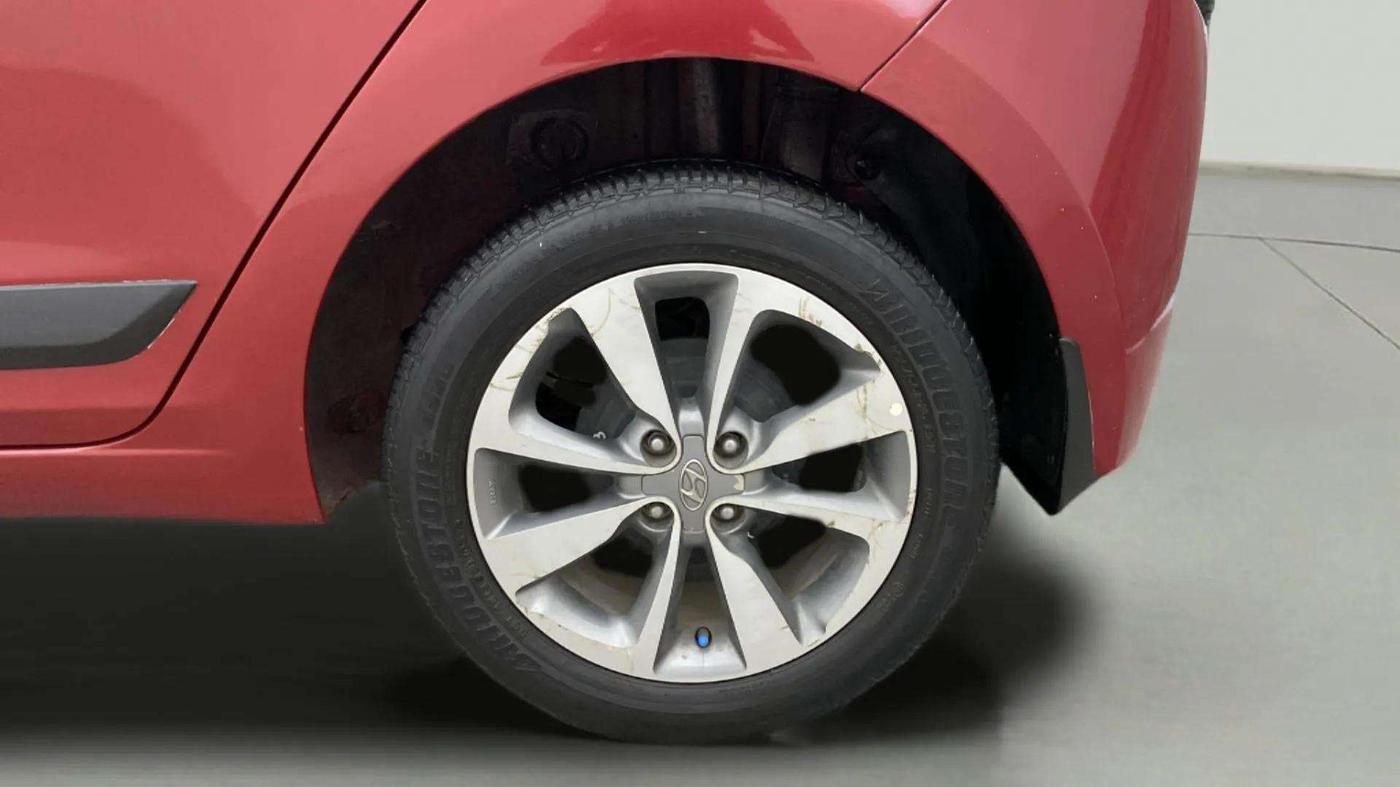 2017 Hyundai Elite i20 ASTA 1.2 (O), Petrol, Manual, 42,580 km, Left Rear Wheel