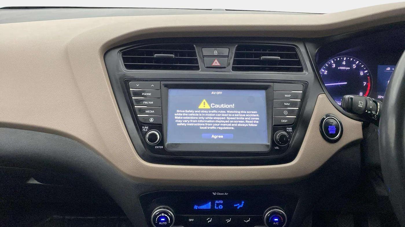 2017 Hyundai Elite i20 ASTA 1.2 (O), Petrol, Manual, 42,580 km, Air Conditioner
