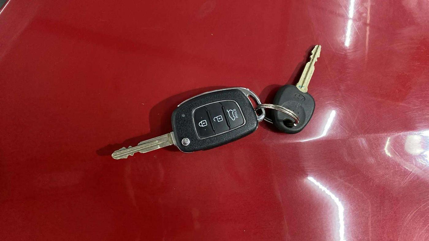 2017 Hyundai Elite i20 SPORTZ 1.2, Petrol, Manual, 34,578 km, Key Close Up