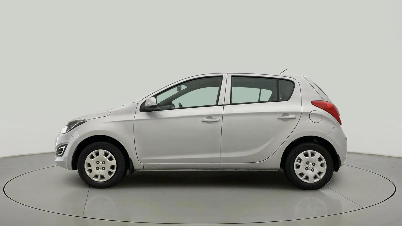 2014 Hyundai i20 MAGNA 1.2, CNG, Manual, 60,111 km, Left Side