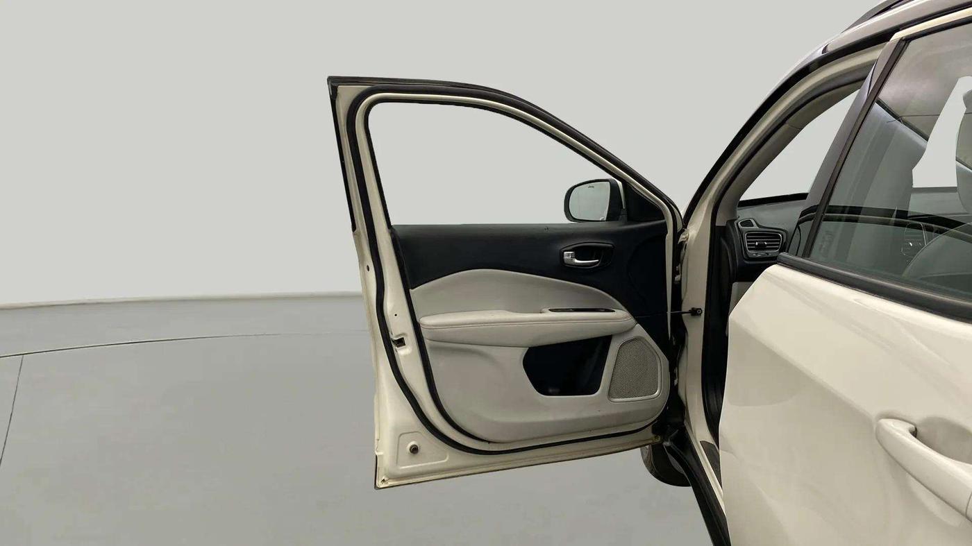 2019 Jeep Compass LIMITED 1.4 PETROL AT, Petrol, Automatic, 70,331 km, LHS Front Door