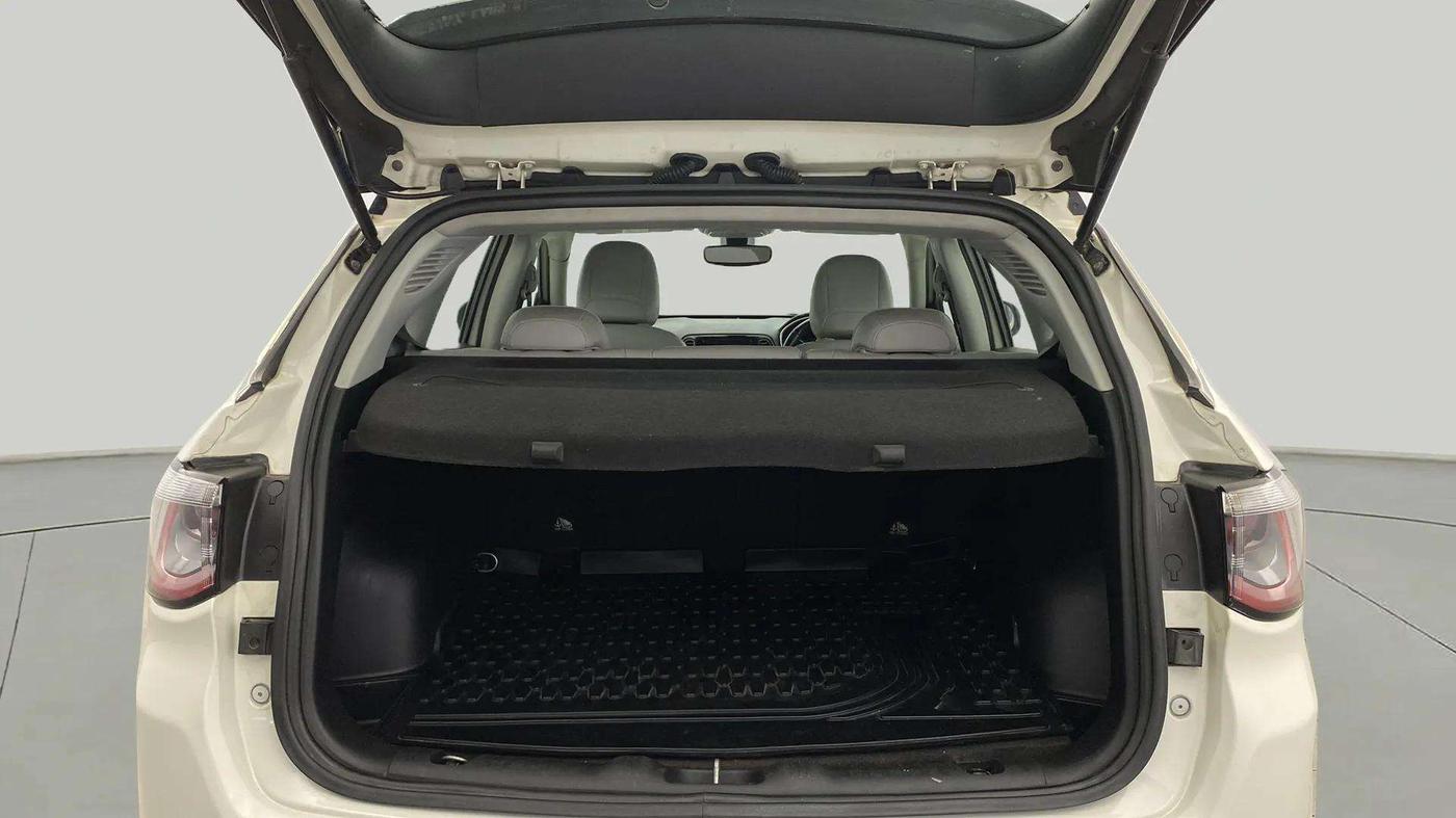 2019 Jeep Compass LIMITED 1.4 PETROL AT, Petrol, Automatic, 70,331 km, Boot Inside