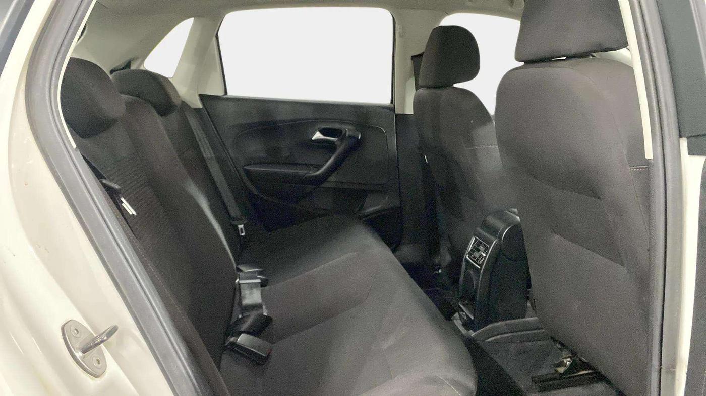 2019 Volkswagen Polo HIGHLINE PLUS 1.0, Petrol, Manual, 28,012 km, Right Side Rear Door Cabin
