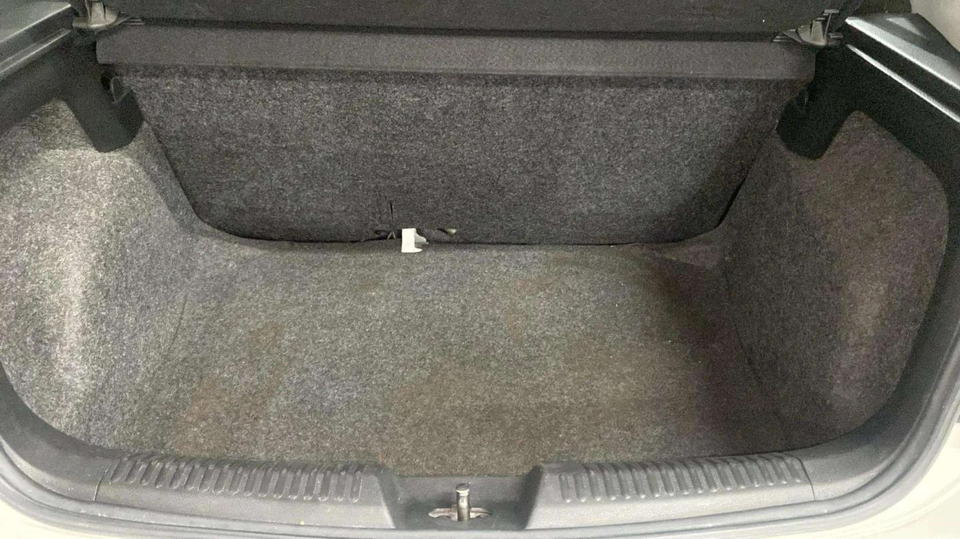 2019 Volkswagen Polo HIGHLINE PLUS 1.0, Petrol, Manual, 28,012 km, Boot Open Zoomed View