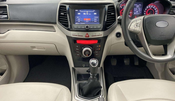 2022 Mahindra XUV300 W8 (O) 1.2 PETROL, Petrol, Manual, 20,884 km, Air Conditioner