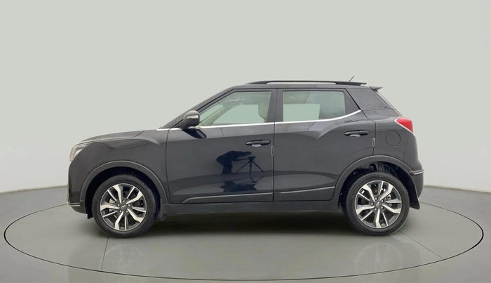 2022 Mahindra XUV300 W8 (O) 1.2 PETROL, Petrol, Manual, 20,884 km, Left Side