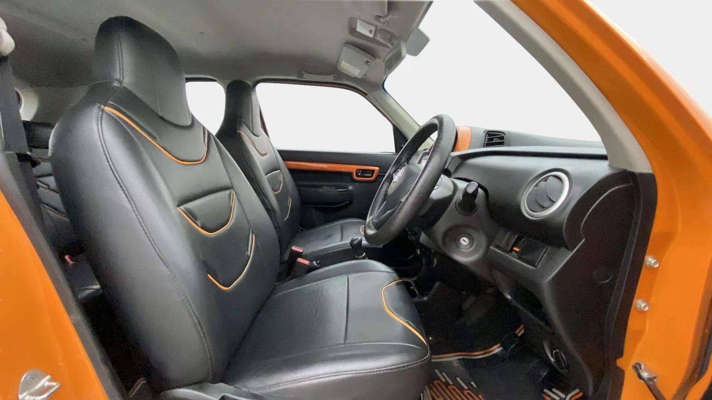 2020 Maruti S PRESSO VXI+, Petrol, Manual, 31,036 km, Right Side Front Door Cabin