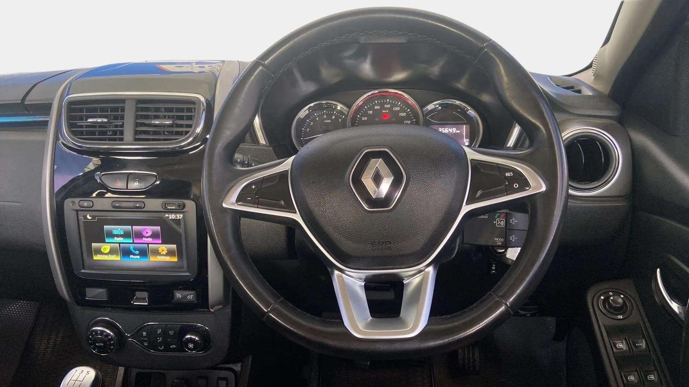 2020 Renault Duster RXZ 1.5 PETROL MT, Petrol, Manual, 35,655 km, Steering Wheel Close Up