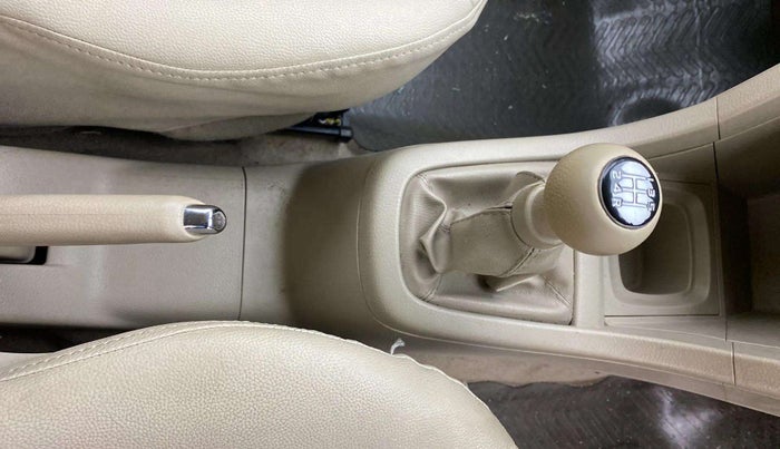 2014 Maruti Ertiga ZXI, Petrol, Manual, 50,339 km, Gear Lever