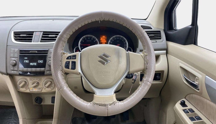 2014 Maruti Ertiga ZXI, Petrol, Manual, 50,339 km, Steering Wheel Close Up