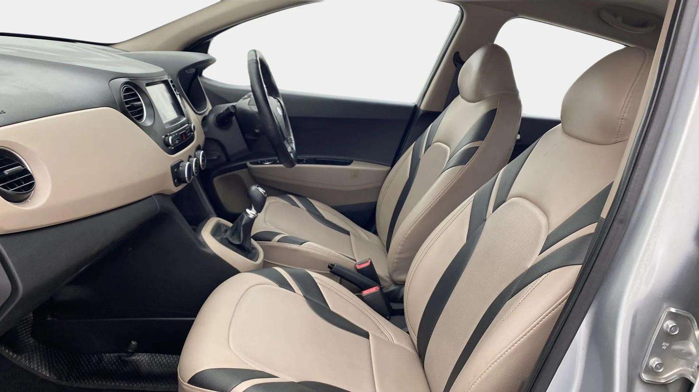 2020 Hyundai Grand i10 SPORTZ 1.2 KAPPA VTVT, Petrol, Manual, 34,838 km, Right Side Front Door Cabin