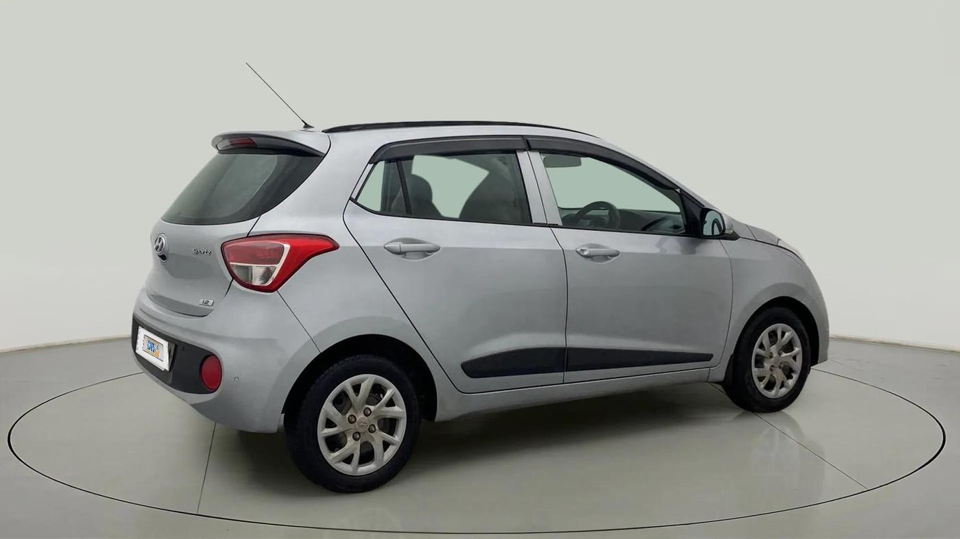 2020 Hyundai Grand i10 SPORTZ 1.2 KAPPA VTVT, Petrol, Manual, 34,838 km, Right Back Diagonal