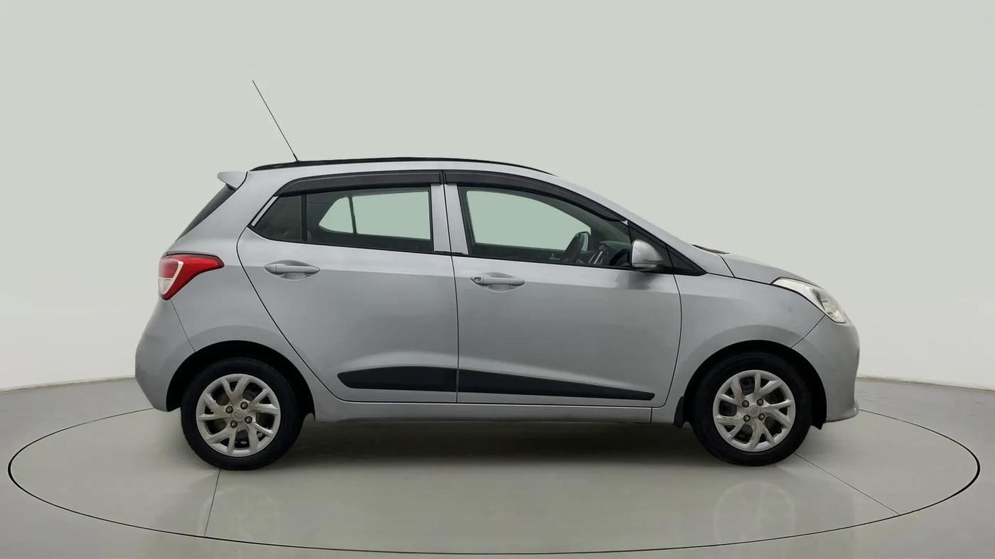2020 Hyundai Grand i10 SPORTZ 1.2 KAPPA VTVT, Petrol, Manual, 34,838 km, Right Side View