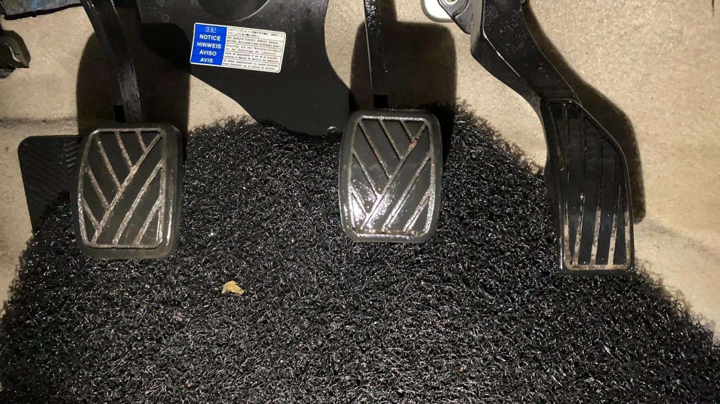 2023 Maruti Ciaz SIGMA 1.5 SHVS MT  PETROL, Petrol, Manual, 38,405 km, Pedals