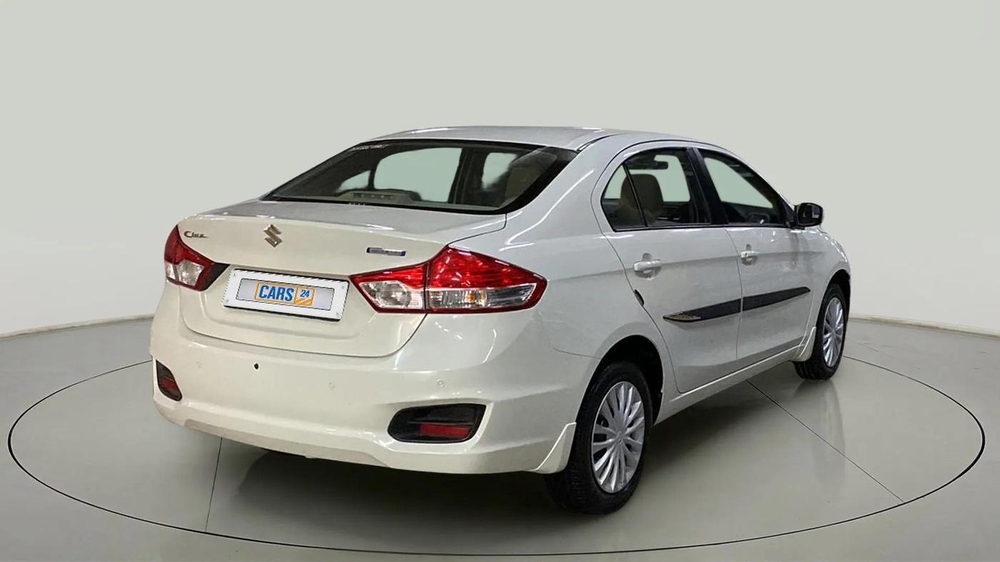 2023 Maruti Ciaz SIGMA 1.5 SHVS MT  PETROL, Petrol, Manual, 38,405 km, Right Back Diagonal