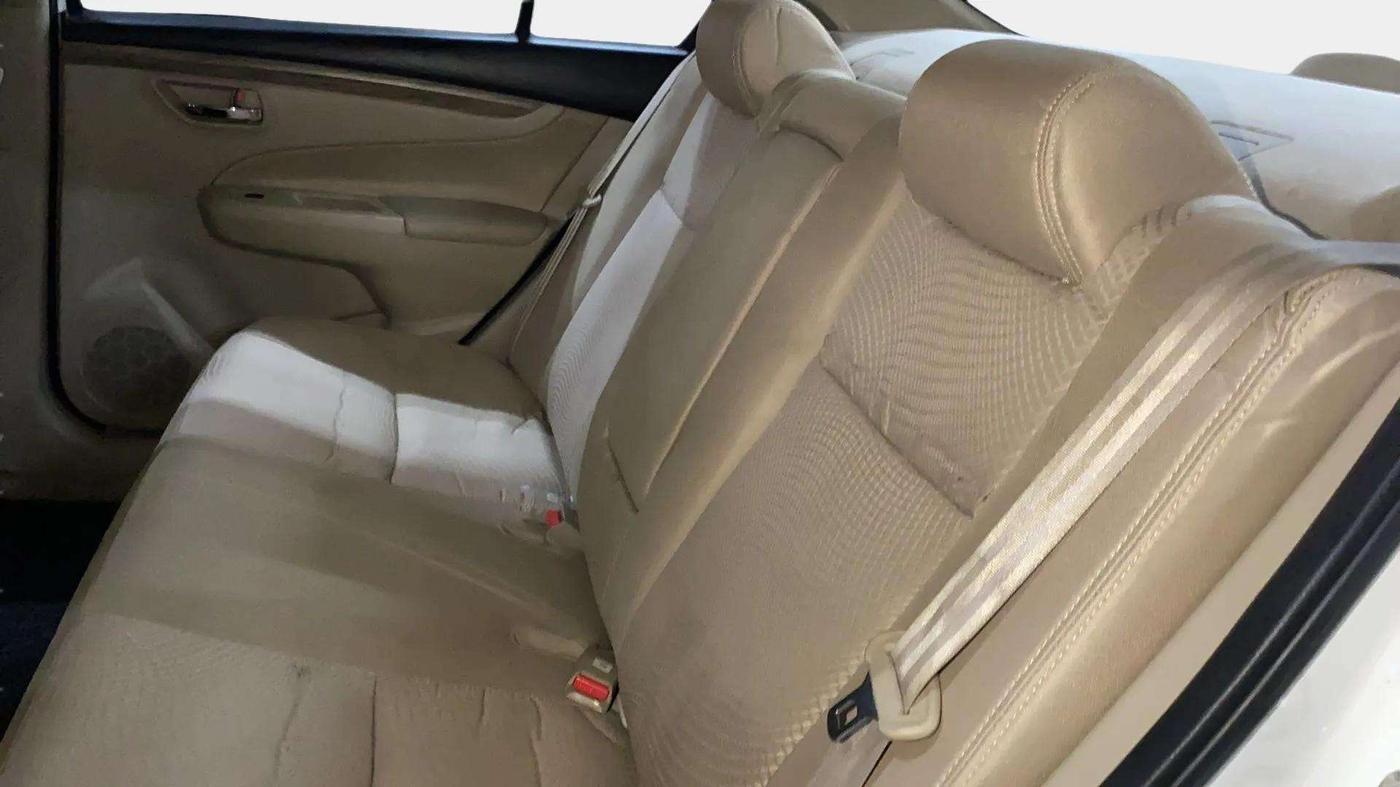 2023 Maruti Ciaz SIGMA 1.5 SHVS MT  PETROL, Petrol, Manual, 38,405 km, Right Side Rear Door Cabin