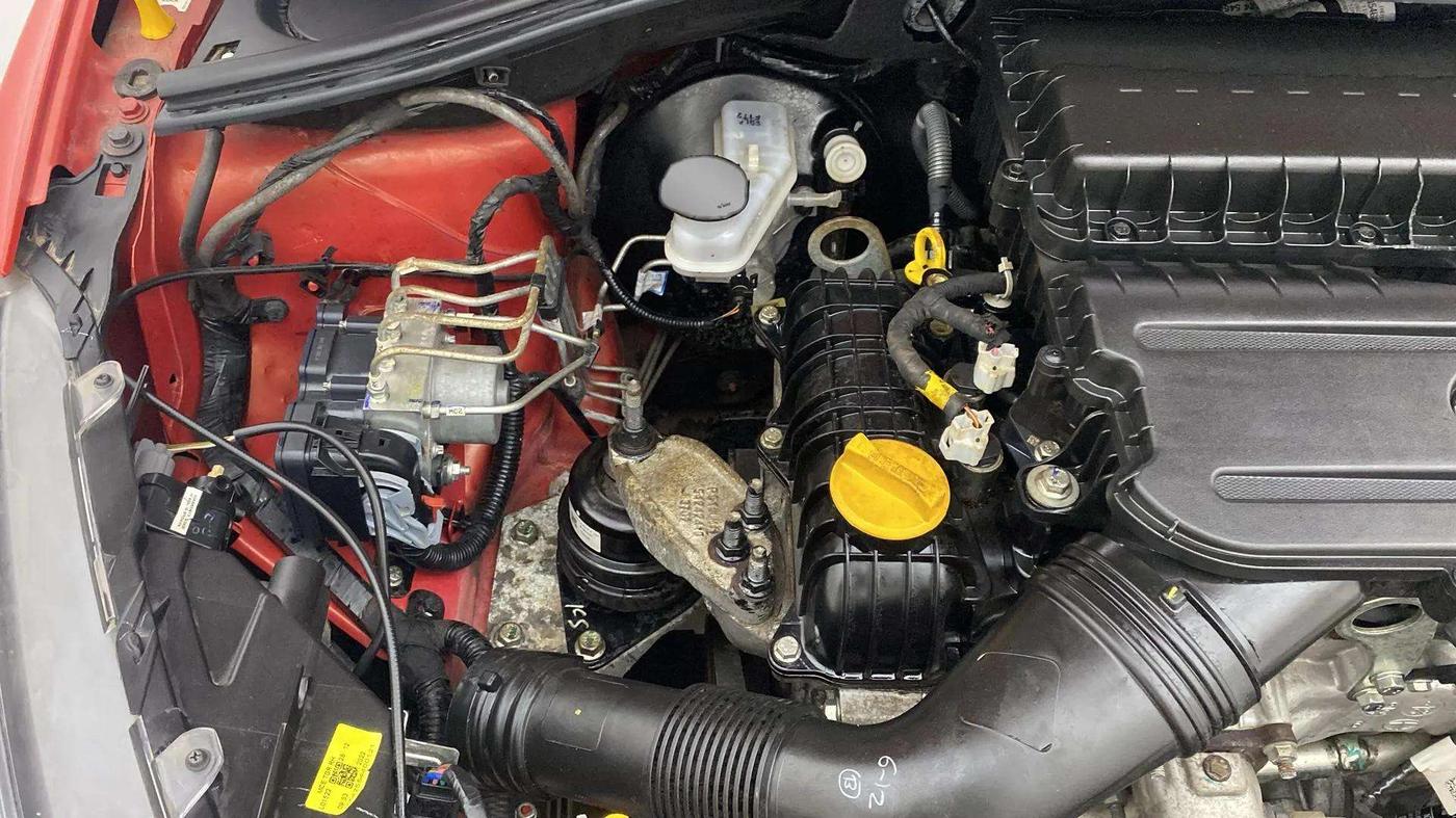 2023 Tata Tiago XZ PLUS PETROL, Petrol, Manual, 10,114 km, Engine View - Right