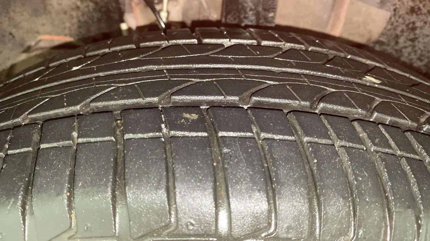 2023 Tata Tiago XZ PLUS PETROL, Petrol, Manual, 10,114 km, Left Front Tyre Tread