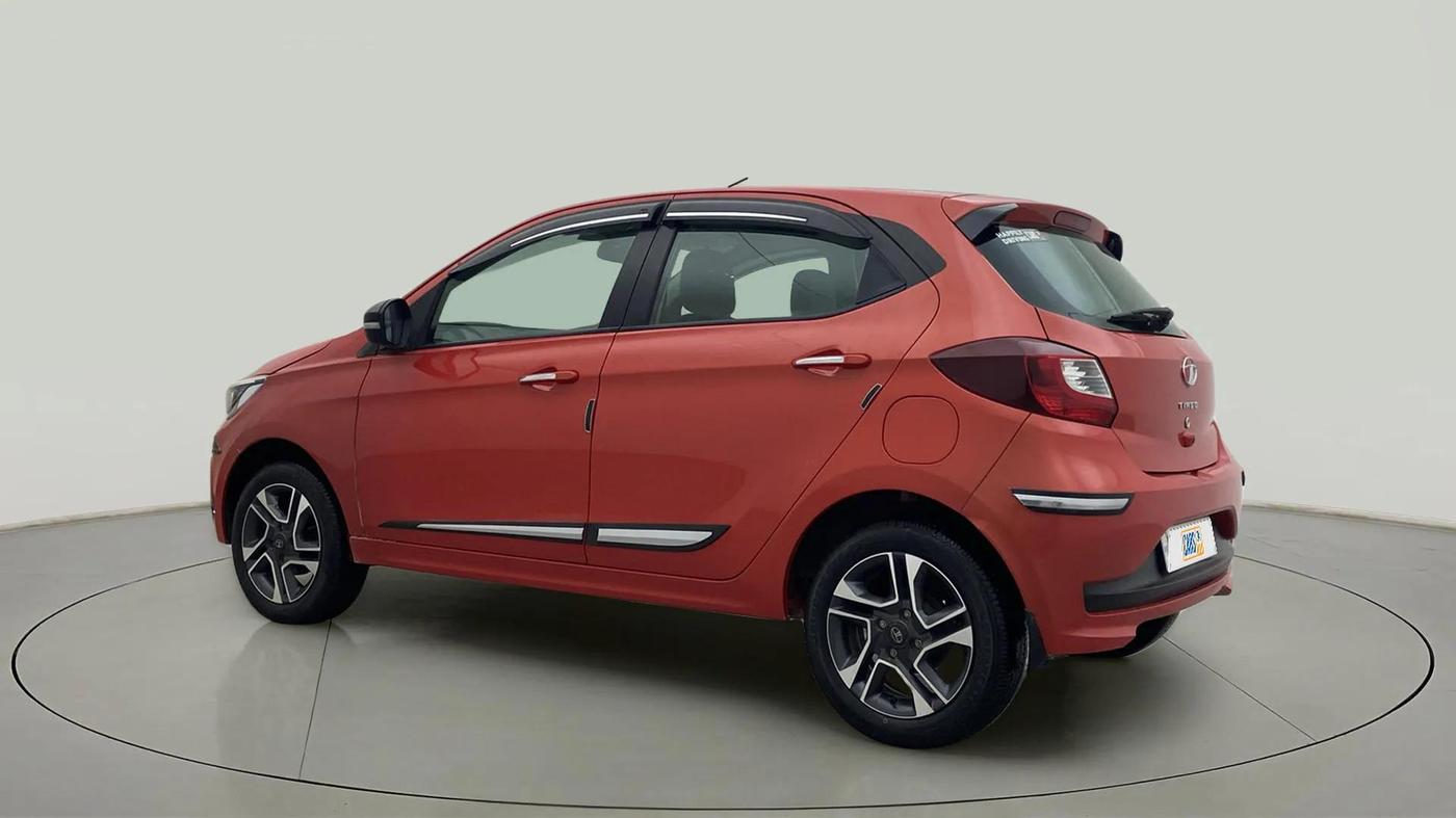 2023 Tata Tiago XZ PLUS PETROL, Petrol, Manual, 10,114 km, Left Back Diagonal