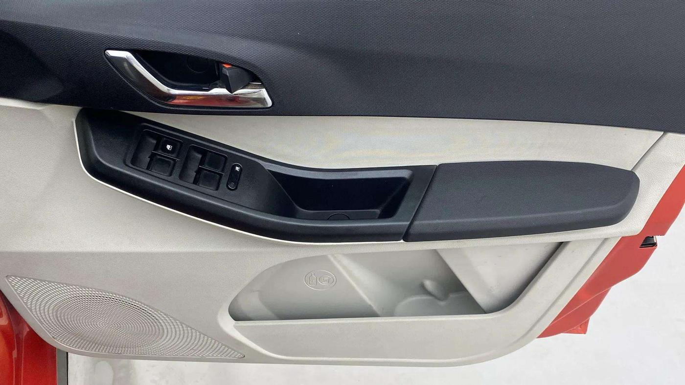 2023 Tata Tiago XZ PLUS PETROL, Petrol, Manual, 10,114 km, Driver Side Door Panels Control