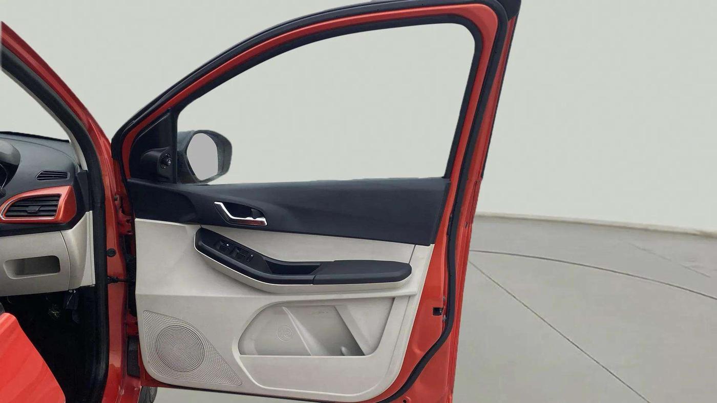 2023 Tata Tiago XZ PLUS PETROL, Petrol, Manual, 10,114 km, RHS Front Door