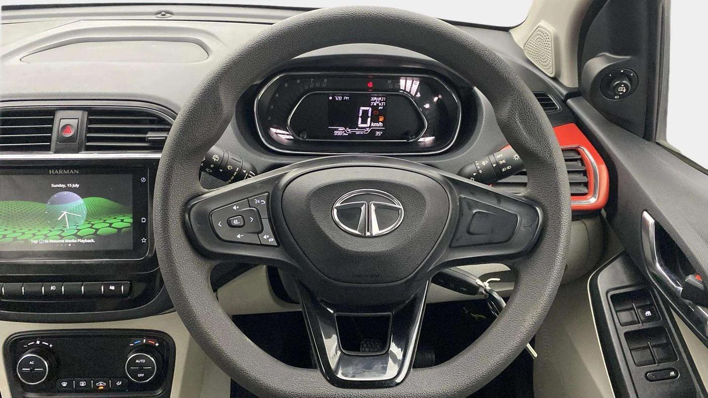 2023 Tata Tiago XZ PLUS PETROL, Petrol, Manual, 10,114 km, Steering Wheel Close Up