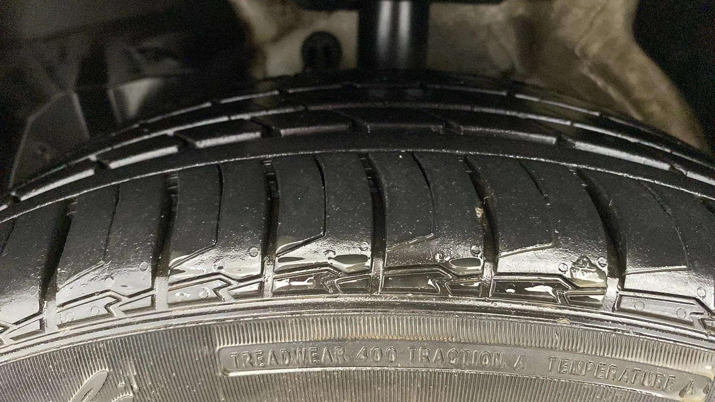 2021 MG HECTOR SHINE 1.5 PETROL TURBO CVT, Petrol, Automatic, 19,638 km, Left Front Tyre Tread