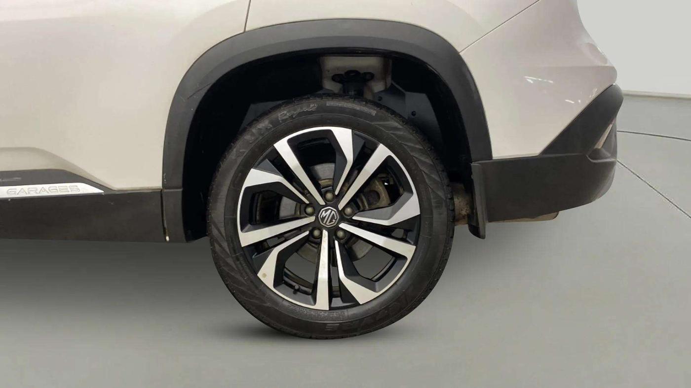2021 MG HECTOR SHINE 1.5 PETROL TURBO CVT, Petrol, Automatic, 19,638 km, Left Rear Wheel