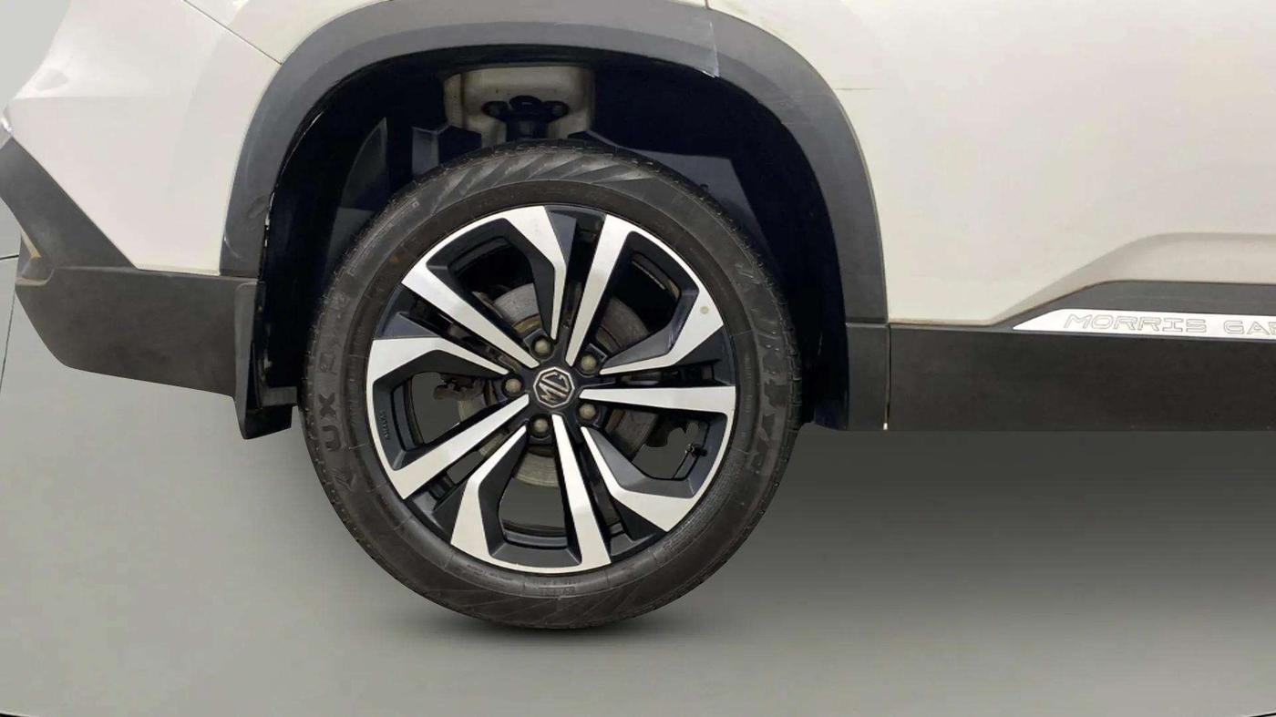 2021 MG HECTOR SHINE 1.5 PETROL TURBO CVT, Petrol, Automatic, 19,638 km, Right Rear Wheel