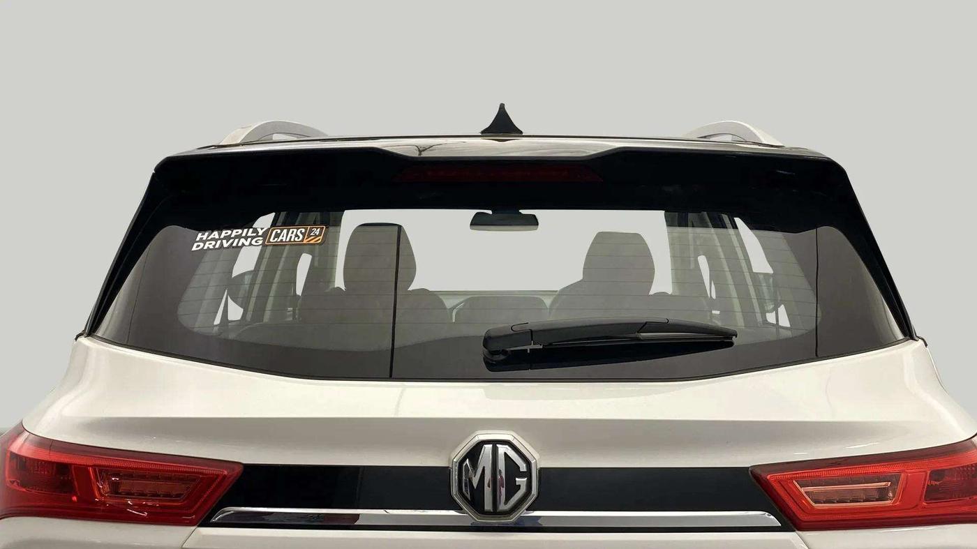 2021 MG HECTOR SHINE 1.5 PETROL TURBO CVT, Petrol, Automatic, 19,638 km, Rear Windshield