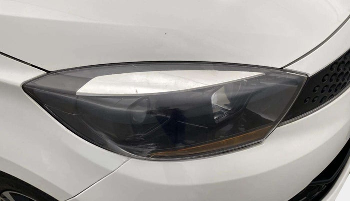 2019 Tata Tiago XZA PLUS PETROL, Petrol, Automatic, 31,700 km, Right headlight - Minor scratches