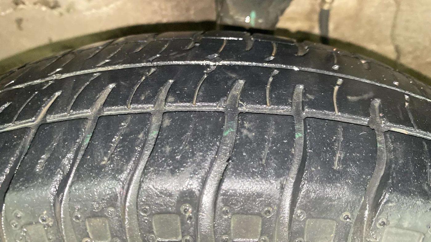 2016 Maruti Alto 800 VXI, Petrol, Manual, 57,131 km, Left Front Tyre Tread