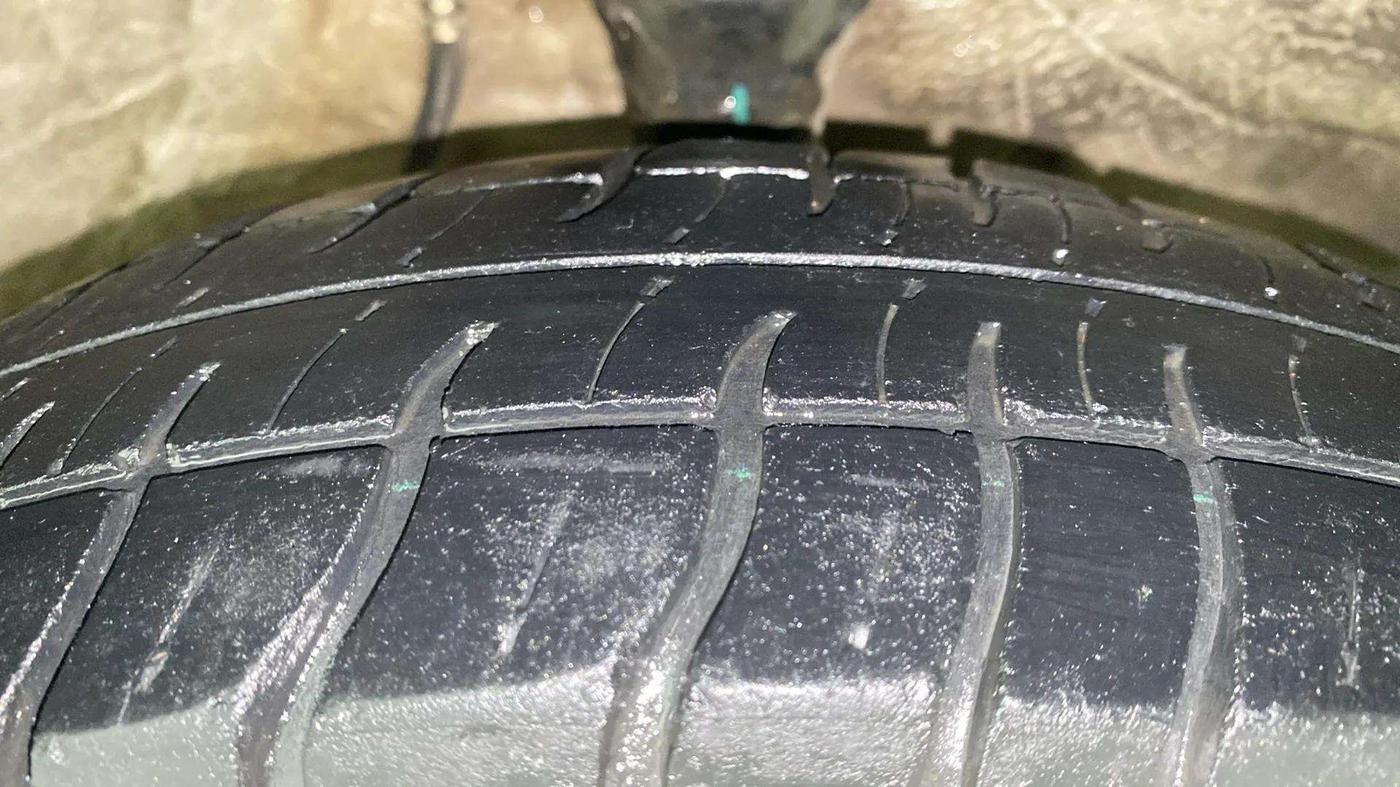 2016 Maruti Alto 800 VXI, Petrol, Manual, 57,131 km, Right Front Tyre Tread
