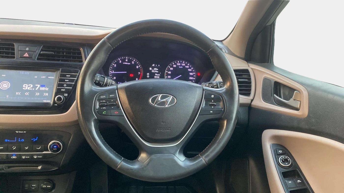 2016 Hyundai Elite i20 ASTA 1.2 (O), Petrol, Manual, 53,397 km, Steering Wheel Close Up