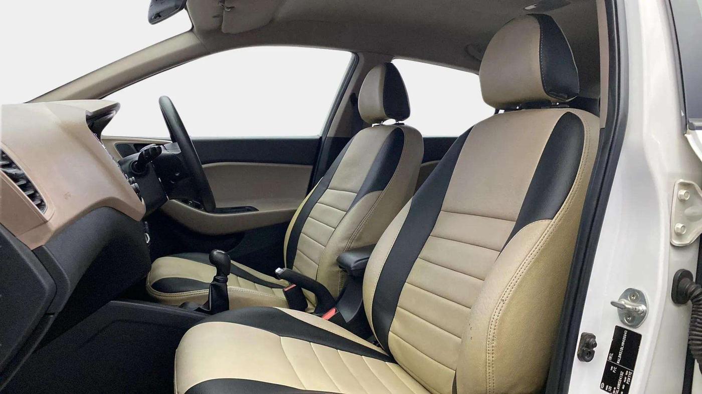 2017 Hyundai Elite i20 SPORTZ 1.2, Petrol, Manual, 46,725 km, Right Side Front Door Cabin