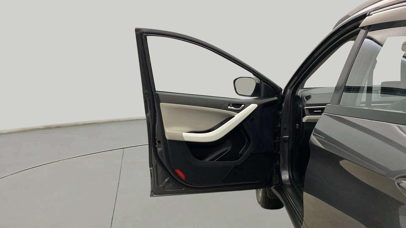 2024 Tata NEXON CREATIVE  AMT 1.2 PETROL, Petrol, Automatic, 11,265 km, LHS Front Door