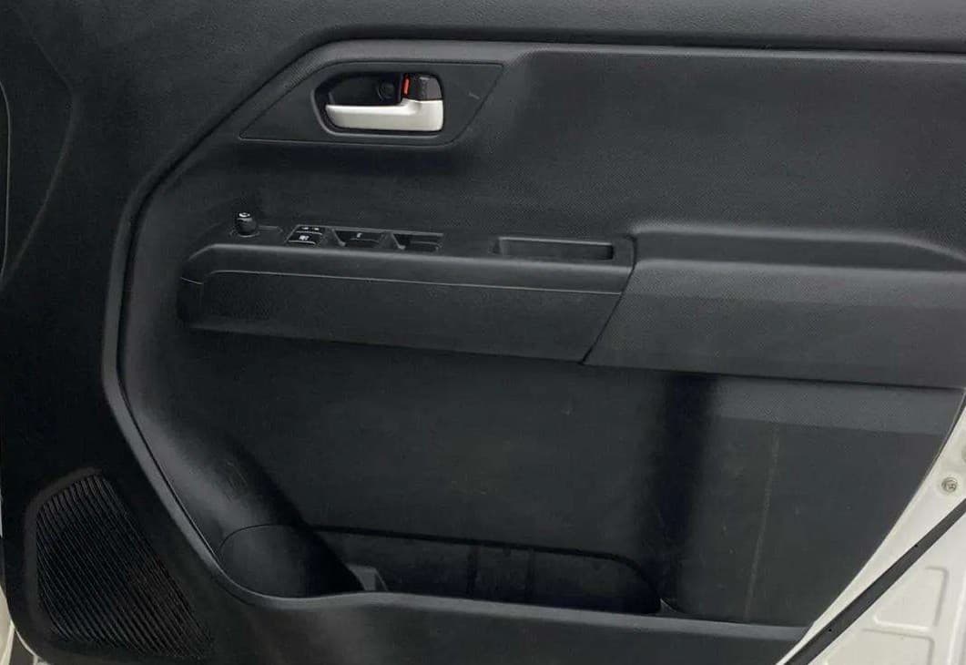 2019 Maruti New Wagon-R VXI 1.2, Petrol, Manual, 39,686 km, Driver Side Door Panels Control