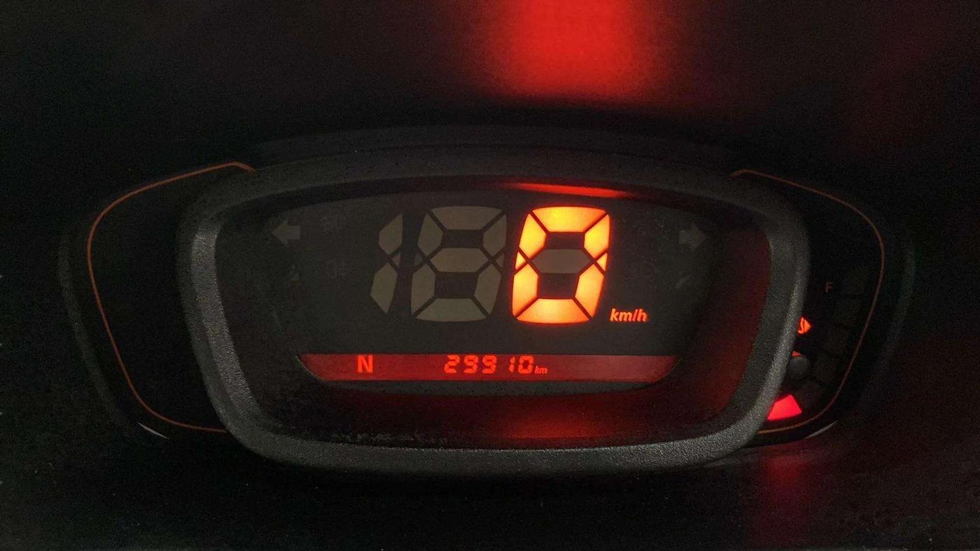 2017 Renault Kwid CLIMBER 1.0 AMT, Petrol, Automatic, 29,888 km, Odometer Image