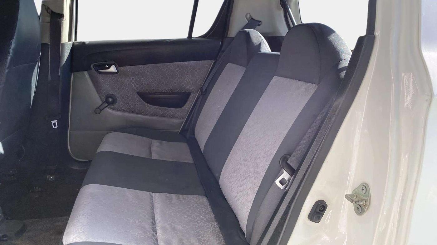 2019 Maruti Alto 800 LXI, Petrol, Manual, 27,921 km, Right Side Rear Door Cabin