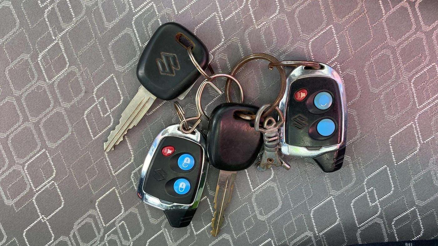 2019 Maruti Alto 800 LXI, Petrol, Manual, 27,921 km, Key Close Up