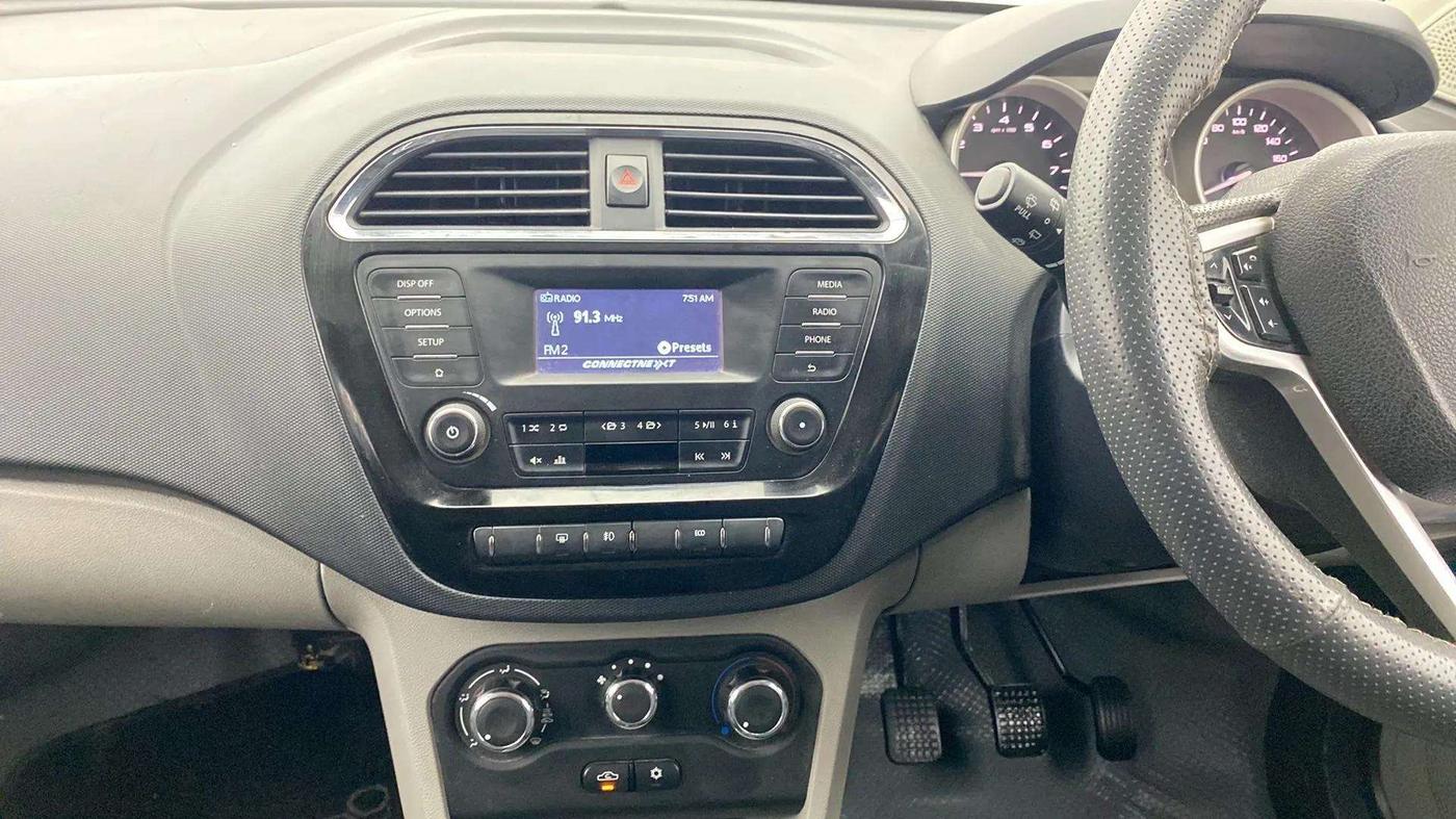 2017 Tata Tiago XZ PETROL, Petrol, Manual, 80,098 km, Air Conditioner