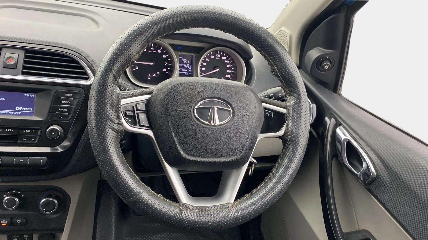 2017 Tata Tiago XZ PETROL, Petrol, Manual, 80,098 km, Steering Wheel Close Up