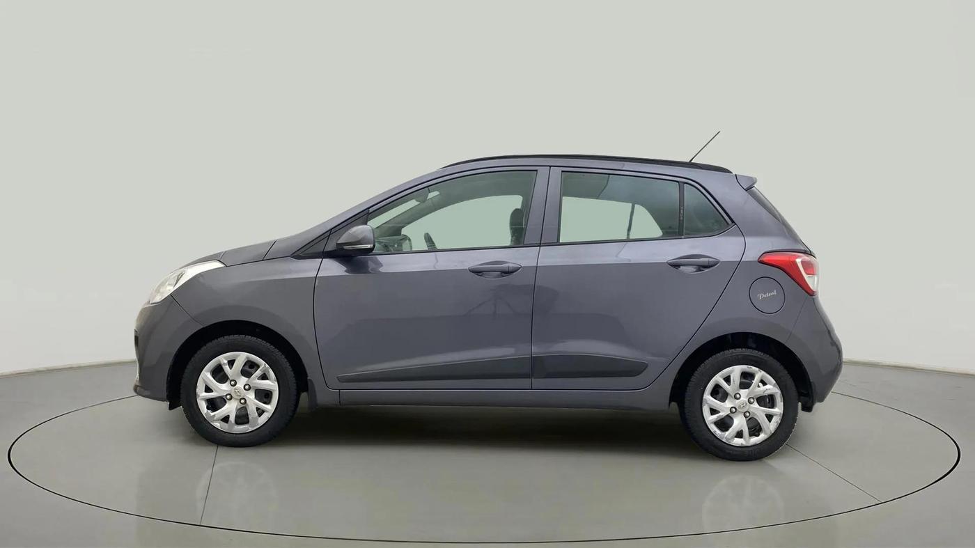 2017 Hyundai Grand i10 SPORTZ (O) 1.2 KAPPA VTVT, Petrol, Manual, 56,500 km, Left Side