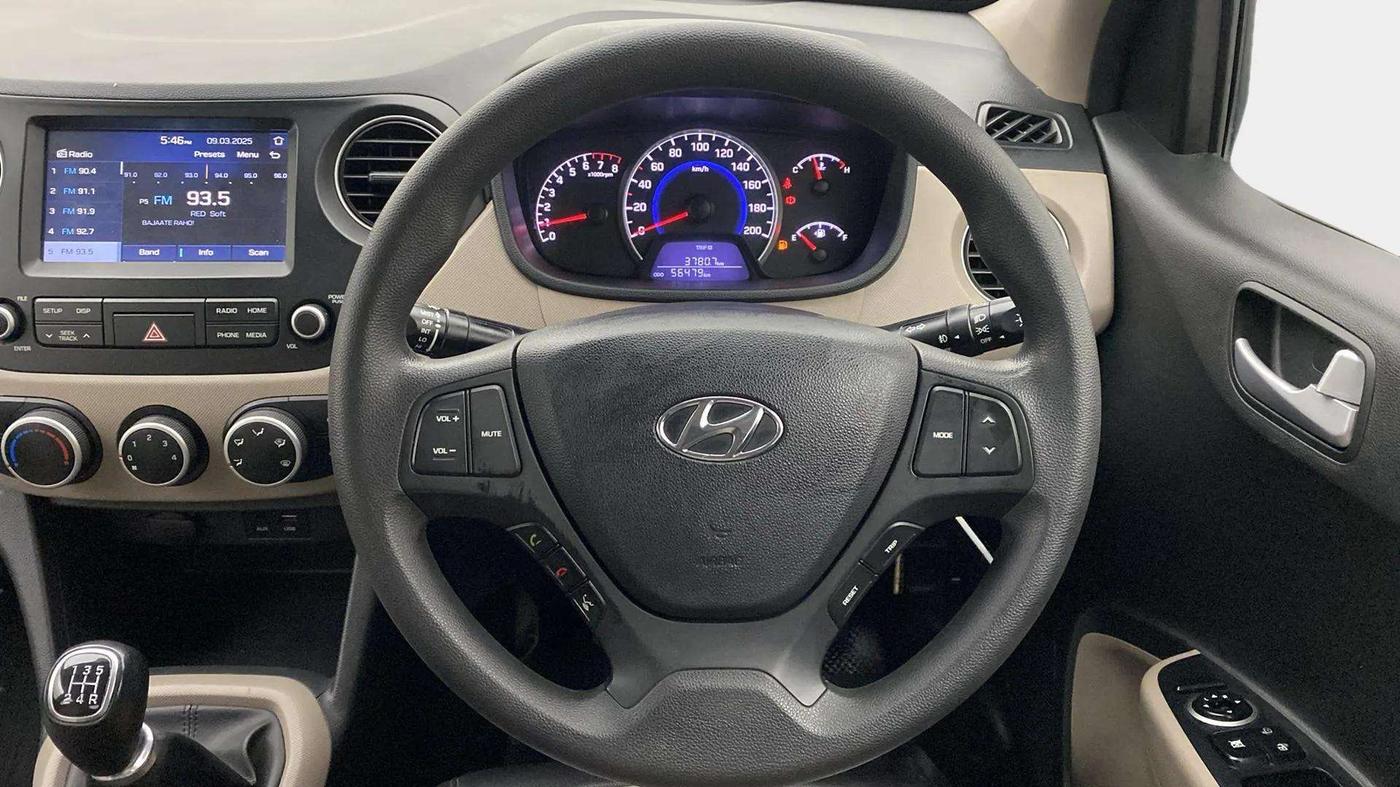 2017 Hyundai Grand i10 SPORTZ (O) 1.2 KAPPA VTVT, Petrol, Manual, 56,500 km, Steering Wheel Close Up